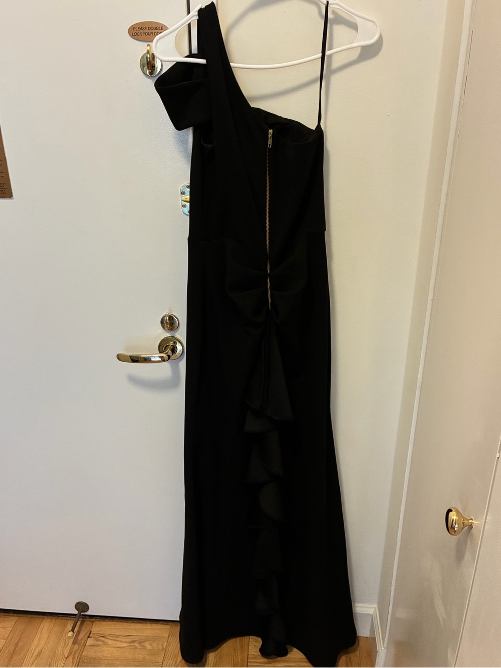 NWOT! Aqua Elegant Black One-Shoulder Evening Dress with Ruffle Back - Picture 5 of 8